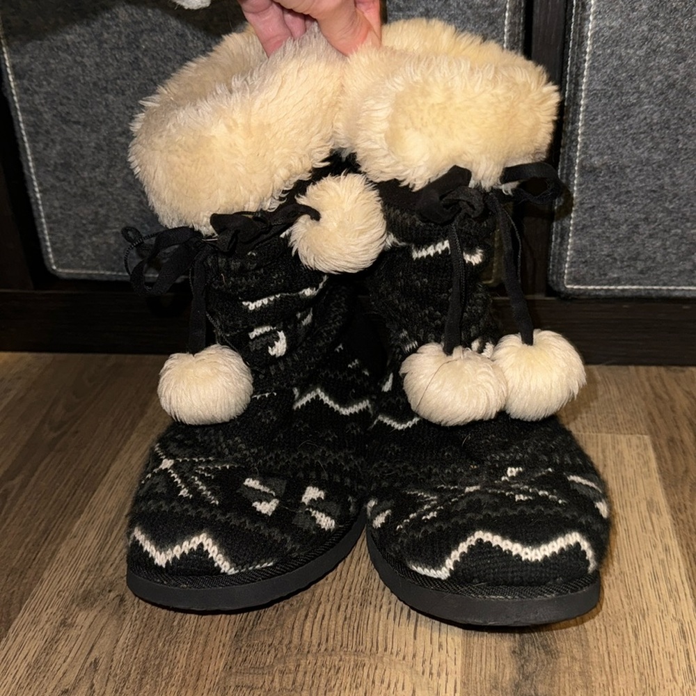 Mudd Winter Slipper Boots